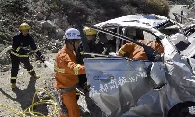 温州一家五口驾车坠崖致一死，事故原因正在深入调查